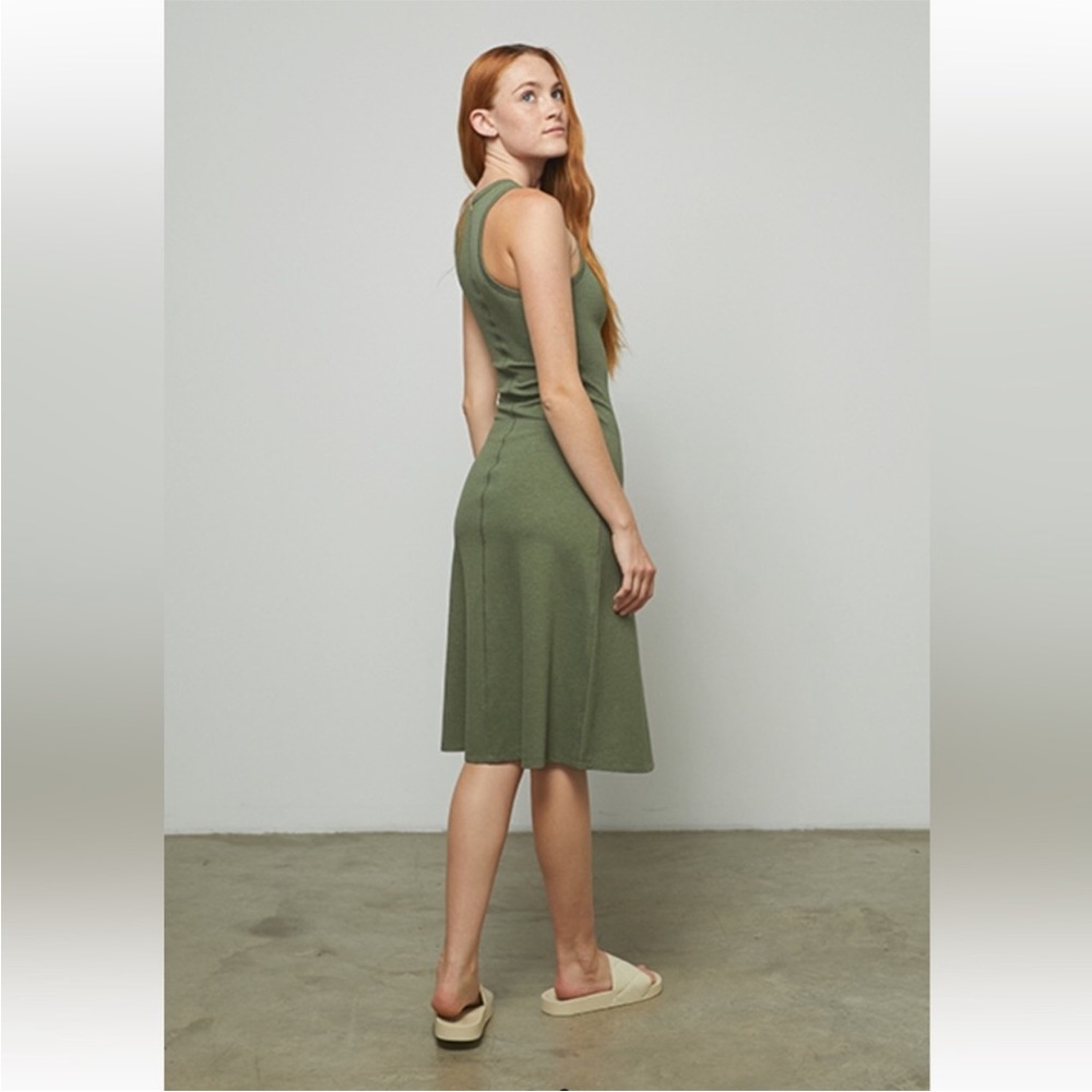 Lunya Restore Fitted Dress - Brand new still in package - Picture 2 of 3